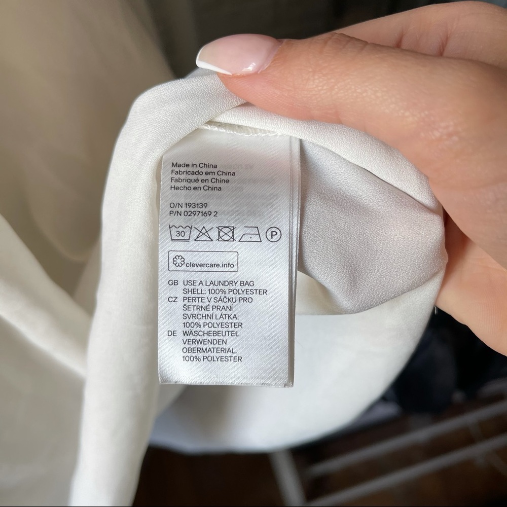 H&M Blouse - Picture 5 of 6